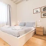 Casadimaru * פיאטרה סנטה