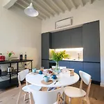 Casadimaru פיאטרה סנטה